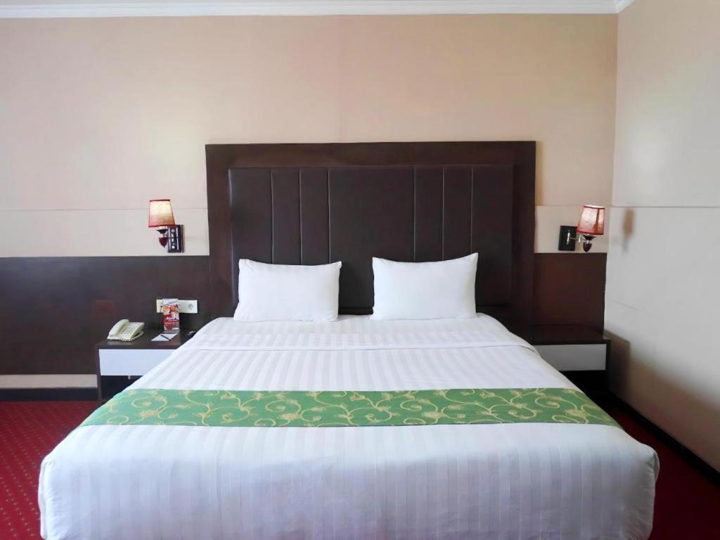 Grand Antares Hotel Медан Екстер'єр фото