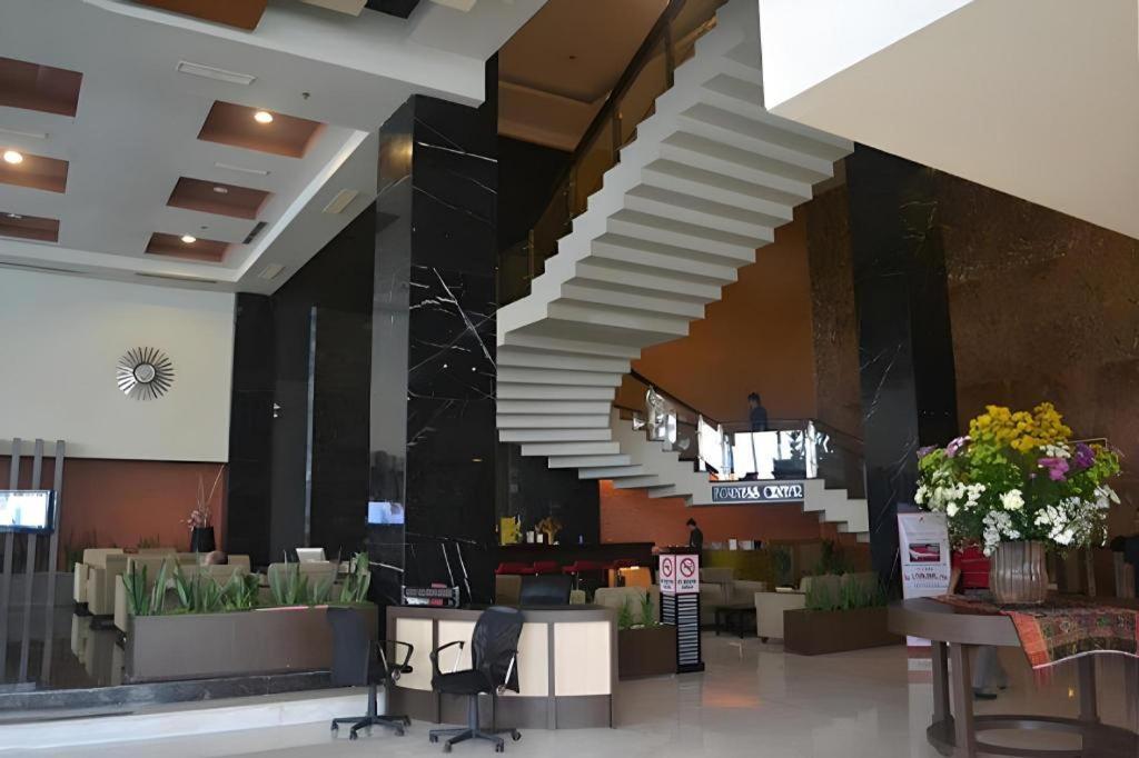 Grand Antares Hotel Медан Екстер'єр фото